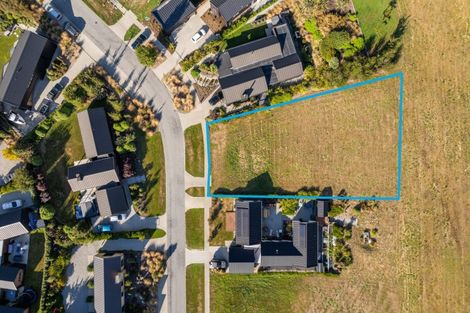 Photo of property in 19 Pendeen Crescent, Jacks Point, Queenstown, 9371