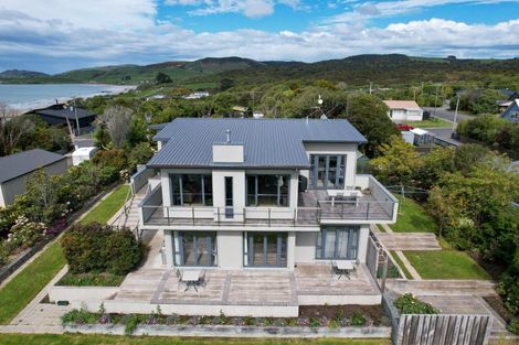 Photo of property in 36 Rata Street, Kaka Point, Balclutha, 9271