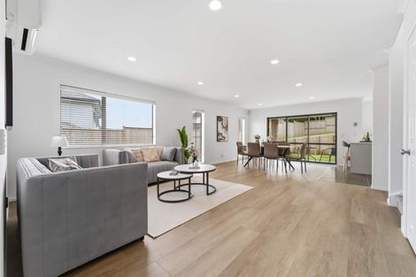 Photo of property in 4 Beros Place, Flat Bush, Auckland, 2016