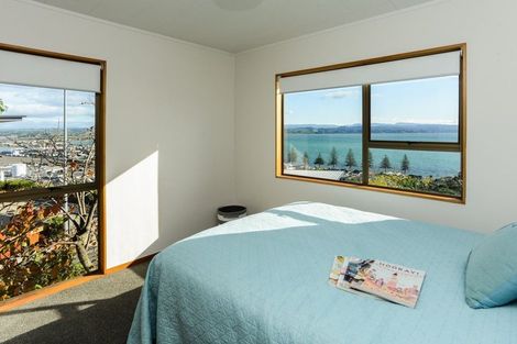 Photo of property in 23 Roslyn Road, Bluff Hill, Napier, 4110