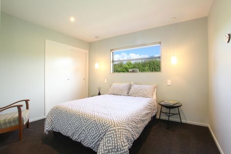 Photo of property in 18 Simon Road, Raglan, 3225