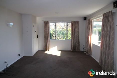 Photo of property in 2 Canberra Place, Redwood, Christchurch, 8051