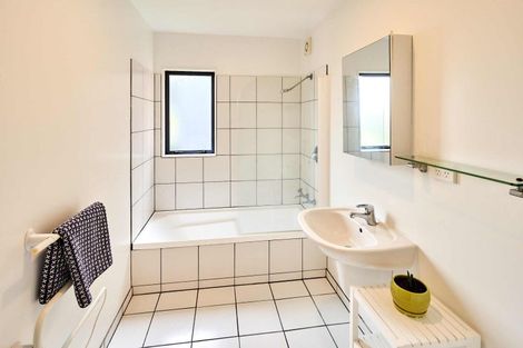 Photo of property in 215b Pembroke Road, Wilton, Wellington, 6012