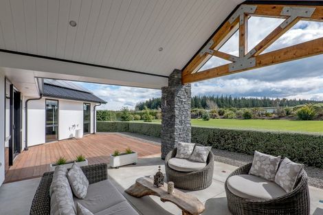 Photo of property in 29 Whitcombe Place, Darfield, 7571