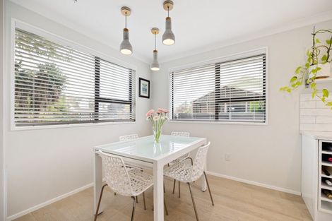 Photo of property in 11 Townshend Crescent, Halswell, Christchurch, 8025