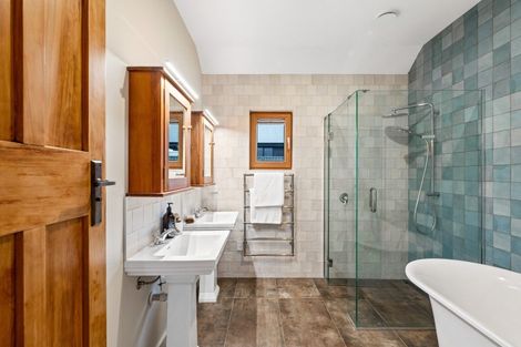 Photo of property in 2 Rich Rise, Havelock North, 4130