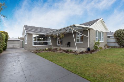 Photo of property in 18 Everest Street, Burnside, Christchurch, 8053