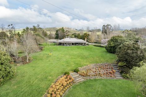 Photo of property in 274 Polson Hill Drive, Aokautere, Palmerston North, 4471