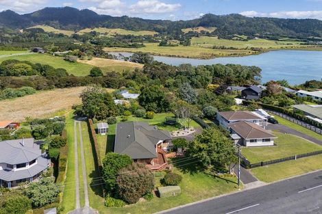 Photo of property in 233 Tanners Point Road, Tanners Point, Katikati, 3177