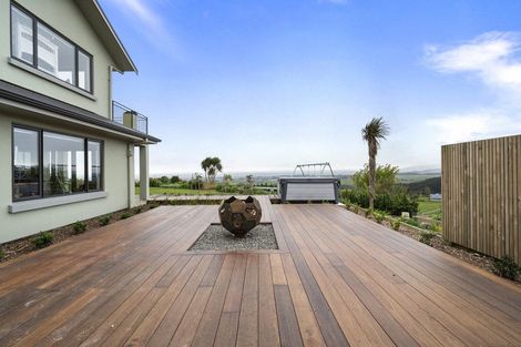 Photo of property in 20 Pineland Drive, Turitea, Palmerston North, 4472