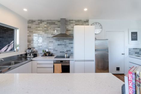 Photo of property in 6 Stormont Place, Kingston, Wellington, 6021