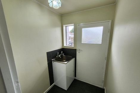 Photo of property in 37 Rhodes Drive, Kelvin Grove, Palmerston North, 4414