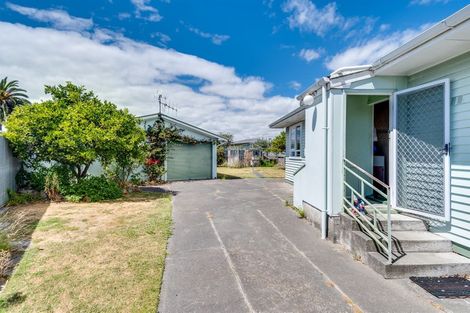 Photo of property in 59 Exeter Crescent, Pirimai, Napier, 4112