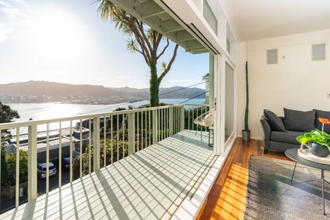 Photo of property in 37 The Crescent, Roseneath, Wellington, 6011