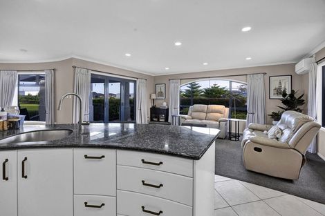 Photo of property in 47 Rata Street, Hawera, 4610