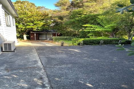 Photo of property in 2/17 Valecrest Place, Bayview, Auckland, 0629