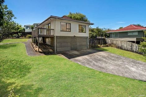Photo of property in 139 Moire Road, West Harbour, Auckland, 0618