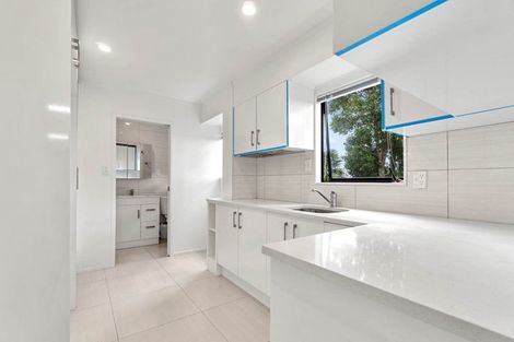 Photo of property in 1/153 Manuka Road, Bayview, Auckland, 0629