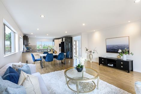 Photo of property in 74 Clover Drive, Henderson, Auckland, 0610