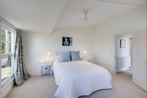 Photo of property in 59 Busby Hill, Havelock North, 4130