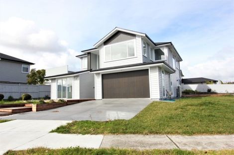 Photo of property in 16 Milano Boulevard, Karaka, Papakura, 2113