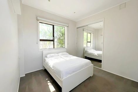 Photo of property in 70 Barrack Road, Mount Wellington, Auckland, 1060