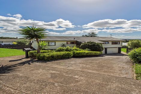 Photo of property in 23 Barberton Terrace, Red Hill, Papakura, 2110