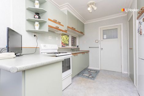 Photo of property in 12 Cross Street, Mornington, Dunedin, 9011