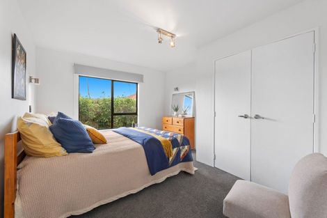 Photo of property in 32 Churchill Road, Cockle Bay, Auckland, 2014