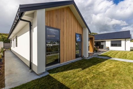 Photo of property in 3/20b Gordon Street, Glen Avon, New Plymouth, 4312