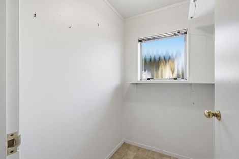 Photo of property in 52 Bodi Place, Te Atatu South, Auckland, 0610