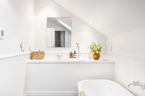 Photo of property in 65a Kowhai Road, Mairangi Bay, Auckland, 0630