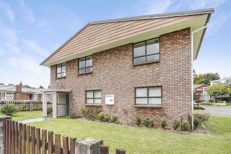 Photo of property in 2 Vista Terrace, Hillcrest, Hamilton, 3216