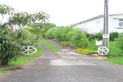 Photo of property in 8a Malam Street, Glen Eden, Auckland, 0602