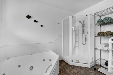 Photo of property in 22 Rosendale Avenue, Spotswood, New Plymouth, 4310