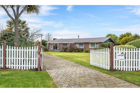 Photo of property in 64 Main North Road, Woodend, 7610