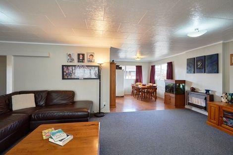 Photo of property in 10 Grange Place, Milson, Palmerston North, 4414