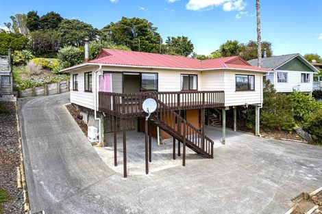 Photo of property in 34 Raumati Crescent, Onerahi, Whangarei, 0110