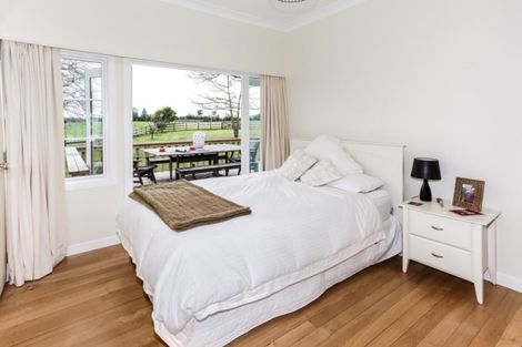 Photo of property in 15 Brian Wood Lane, Karaka, Papakura, 2580