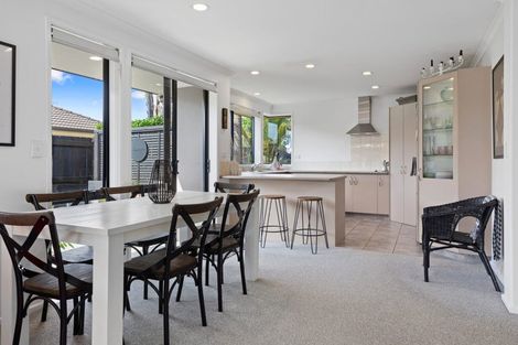 Photo of property in 19 Beachmere Place, Papamoa Beach, Papamoa, 3118