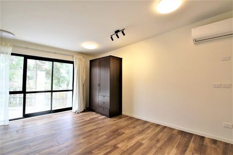 Photo of property in 1/10 Altair Place, Windsor Park, Auckland, 0632