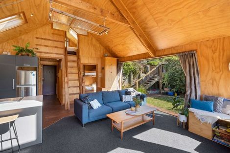 Photo of property in 37 Flinders Road, Heathcote Valley, Christchurch, 8022