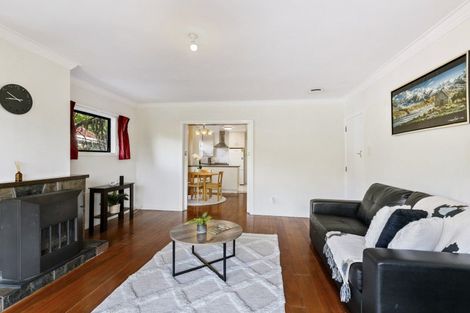 Photo of property in 20 Lyndhurst Road, Tawa, Wellington, 5028