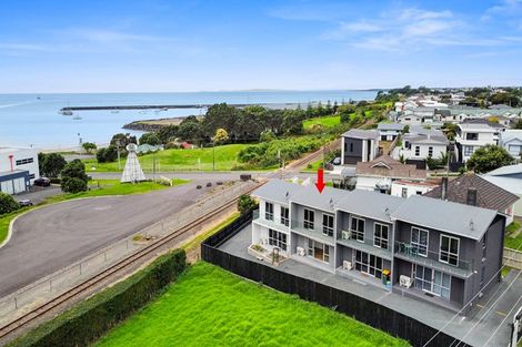 Photo of property in 38c Breakwater Road, Moturoa, New Plymouth, 4310