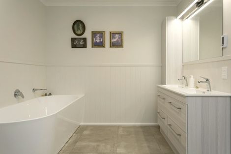 Photo of property in 68 Parawera Drive, Acacia Bay, Taupo, 3330