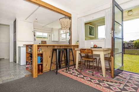 Photo of property in 2 Ora Street, Makaraka, Gisborne, 4010