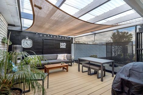 Photo of property in 2 Langley Avenue, Milson, Palmerston North, 4414