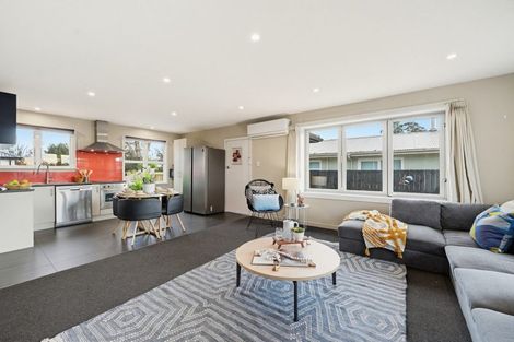 Photo of property in 1/397 Sawyers Arms Road, Harewood, Christchurch, 8051