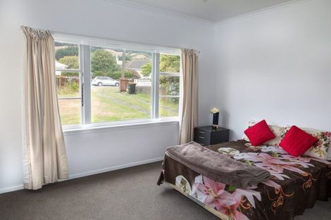 Photo of property in 43 Coates Street, Tawa, Wellington, 5028