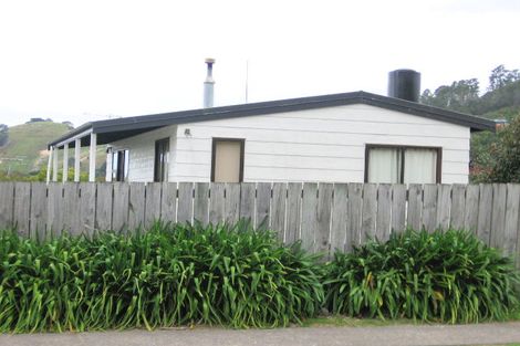 Photo of property in 63 Hahei Beach Road, Hahei, Whitianga, 3591